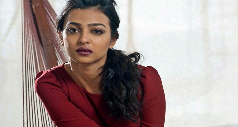 famous-actress-radhika-apte-looking-beautiful