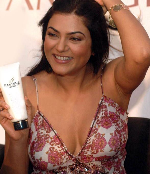 sushmita sen hot bikini