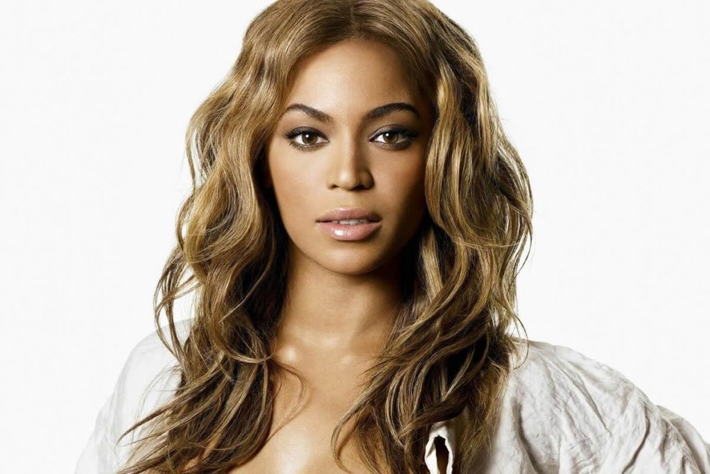 Beyonce Knowles: Hot Beyonce Knowles Bikini Pics