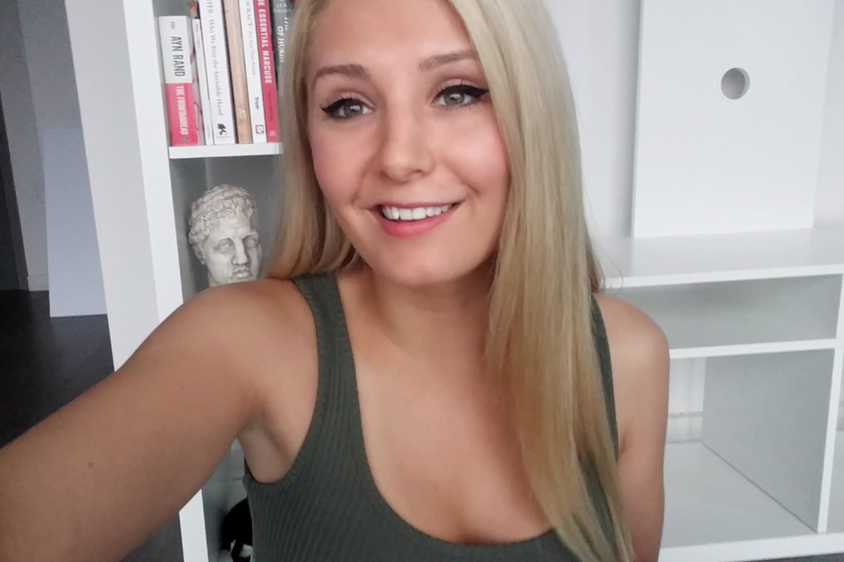 25 Hot and Sexy Lauren Southern Bikini Pictures - Funroundup