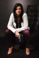 30+ Dana Loesch Hot Bikini and Sexy Beach Photos (2025)