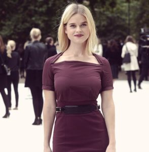 30+ Hot and Sexy Alice Eve Bikini Pics - FunRoundup