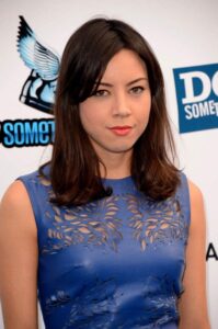 Top 33 Hottest Aubrey Plaza Bikini Pics - FunRoundup
