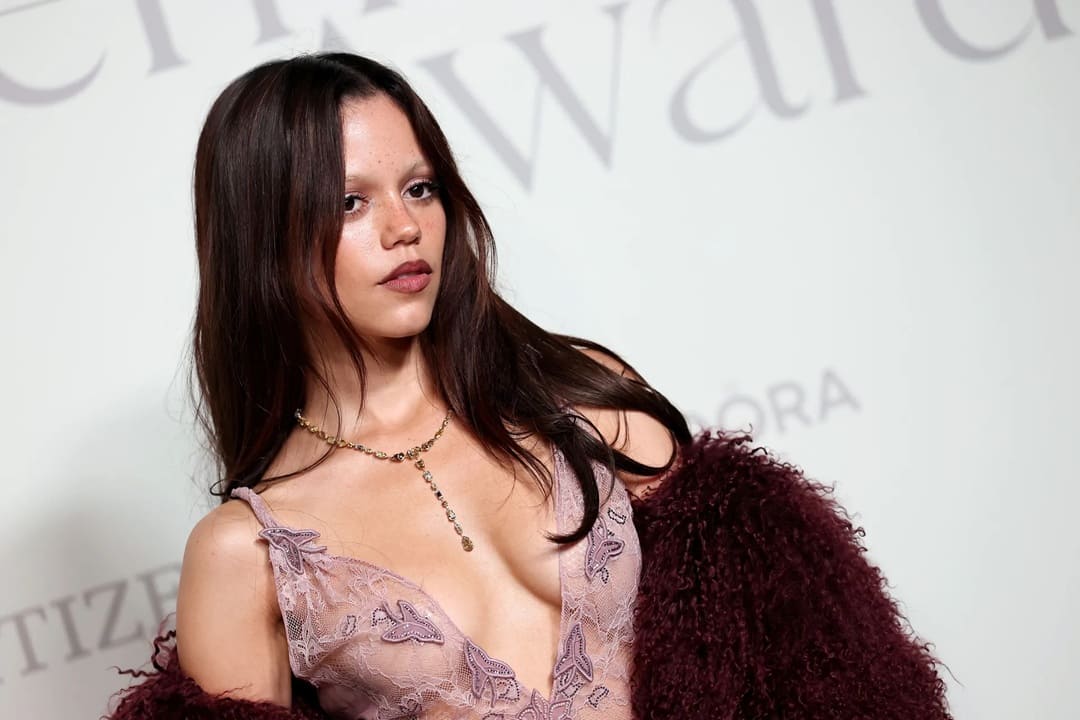 Jenna Ortega Stunning Pics Hd